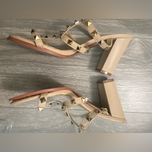 Valentino Garavani Rockstar Stud Caged Leather Tan Nude Sandals Size 42/ US 12 - Picture 7 of 11